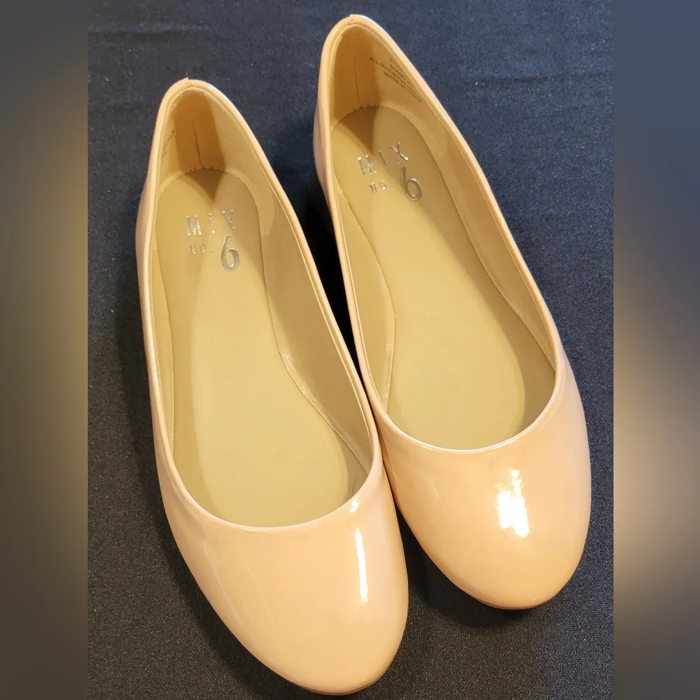 NWOT Mix No 6 Nude Flats-never worn! - Picture 1 of 4